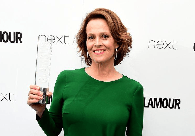 Sigourney Weaver named icon of the year at Glamour Awards