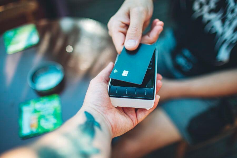 8 Common Credit Mistakes and How to Avoid Them - Experian