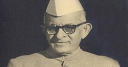 KM Munshi's philosophy of Gujarati 'asmita' and a revised version of  history is a familiar one