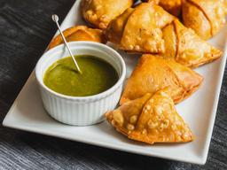 Aloo Samosa (Samosa Stuffed With Spiced Potato and Peas) Recipe