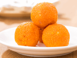 Motichoor Laddoo Recipe: How to make Motichoor Laddoo Recipe at Home |  Homemade Motichoor Laddoo Recipe - Times Food