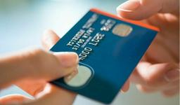 7 Common Credit Card Mistakes People Make & Then Regret Later!