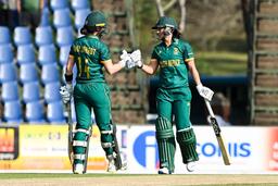 Laura Wolvaardt and Marizanne Kapp added an unbroken 116 to seal South  Africa's win | ESPNcricinfo.com