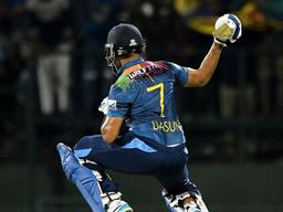 Sri Lanka vs Australia: Needing 59 Off 3 Overs, Dasun Shanaka Helps Sri  Lanka Pull Off Miracle Chase To Stun Australia In 3rd T20I. Watch | Cricket  News