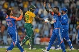 India beat South Africa by 11 runs