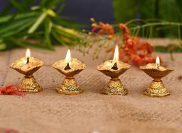 Buy Collectible India Set of 4 Handmade Metal Diya Oil Lamp for Diwali Puja  - Swastik Diya Lamp Engraved Design Dia - Diwali Decoration for Home -  Diwali Lights - Diya for