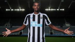 Alexander Isak: Newcastle sign striker from Real Sociedad for club-record  £63m | Football News | Sky Sports