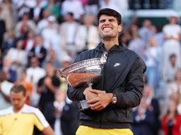 French Open 2024: Carlos Alcaraz clinches title after five-set thriller  with Alexander Zverev - Eurosport