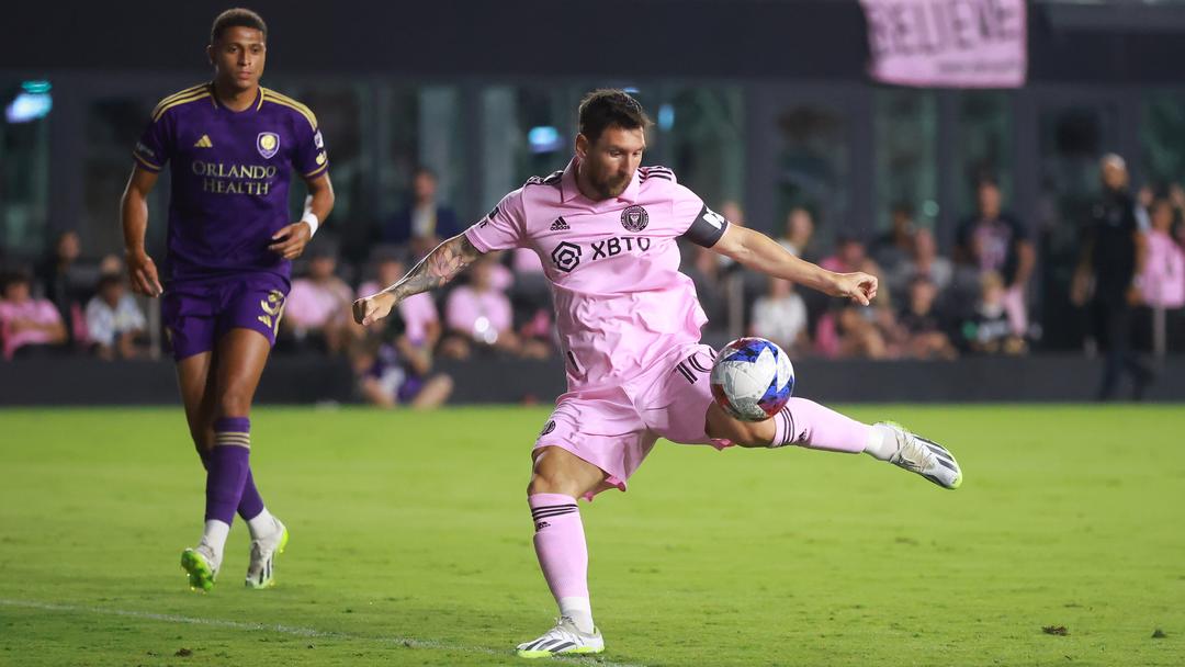 Lionel Messi Scores Twice for Inter Miami in Win Over Orlando - The New  York Times