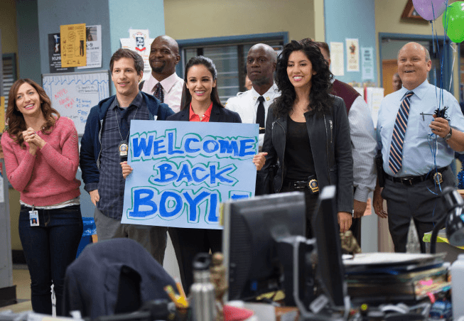 brooklyn 99 cast welcoming their colleague