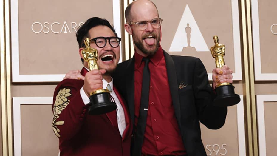 Everything Everywhere' co-director accepted his Oscar in thrifted tux
