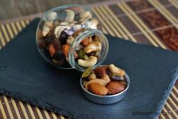 Roasted nuts and dried fruit