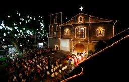 Can't wait till the 25th? For Filipinos celebrating Simbang Gabi, Christmas  comes early. | America Magazine