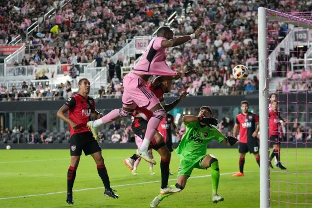 Messi and Inter Miami close messy preseason with 1-1 draw against Newell's  Old Boys