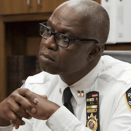 Andre Braugher in Brooklyn 99: Raymond Holt