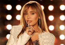 Miley Cyrus shushing in Hannah Montana