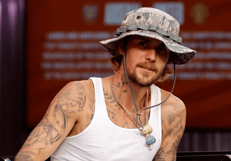 Justin Bieber Says He Feels Like a 'Fraud'
