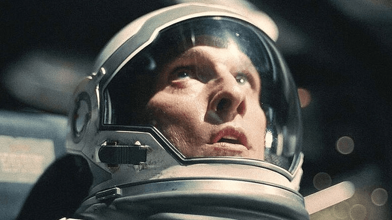 Matthew McConaughey looking up in Insterstellar