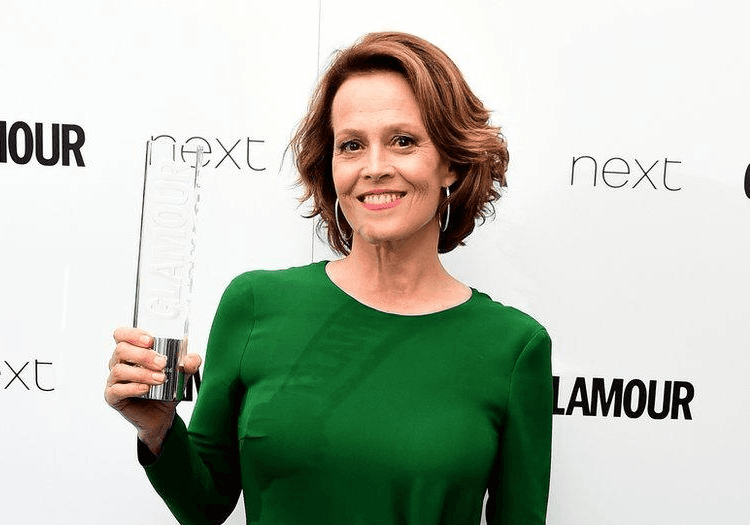 Sigourney Weaver named icon of the year at Glamour Awards