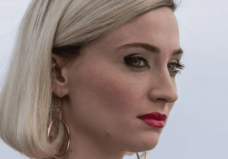 Sophie Turner as Joan Hannington