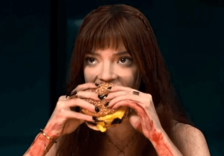 The Menu - Margot eating a cheeseburger