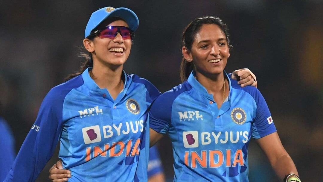 Smriti Mandhana stands by Harmanpreet Kaur as ICC takes action against Indian skipper; watch what happened in Bangladesh | Mint