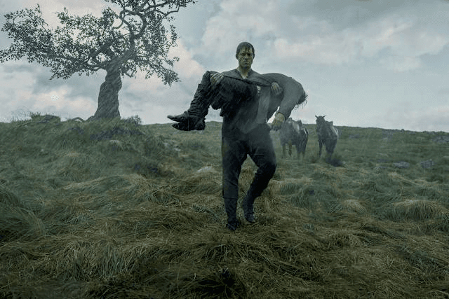 Ser Dunk carrying Ser Arlan of Pennytree
