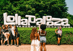 Lollapalooza scenes